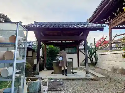 西源寺の手水舎