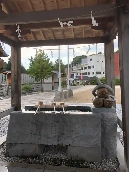 岩国白蛇神社の手水舎