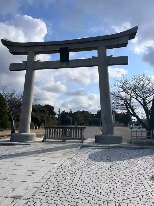 鶴谷八幡宮の{uncategorized: "未分類", other: "その他", undefined: "問題あり", building: "その他建物", grave: "お墓", sacred_gate: "鳥居", guardian: "狛犬", statue: "像", buddha: "仏像", history: "歴史", nature: "自然", garden: "庭園", animal: "動物", pagoda: "塔", temizu: "手水舎", mountain_gate: "山門・神門", sanctuary: "本殿・本堂", subordinate: "末社・摂社", art: "芸術", scenery: "景色", jizo: "地蔵", ema: "絵馬", goshuin: "御朱印", omikuji: "おみくじ", items: "授与品その他", amulet: "お守り", goshuincho: "御朱印帳", eats: "食事", festival: "お祭り", votive_dance: "神楽", shichigosan: "七五三参", wedding: "結婚式", experience: "体験その他", initially: "初詣", around: "周辺", anti_infection: "感染症対策"}