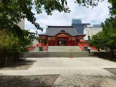 花園神社の本殿・本堂
