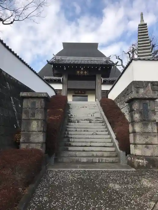 常安寺の山門