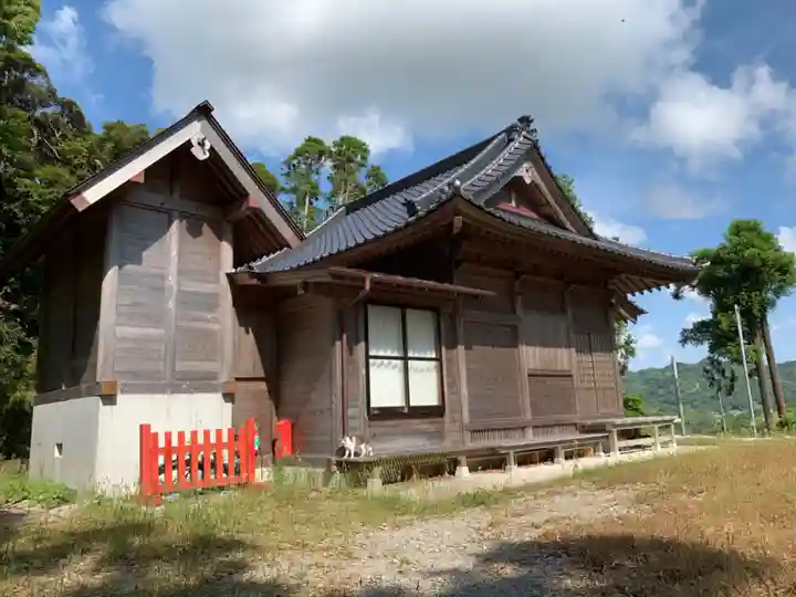 八幡神社の本殿・本堂