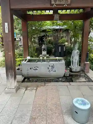 恵法寺の手水舎
