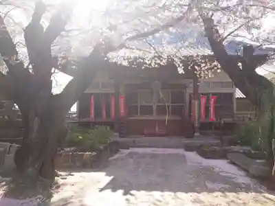 退魔寺(厄除茂呂不動尊)の本殿・本堂