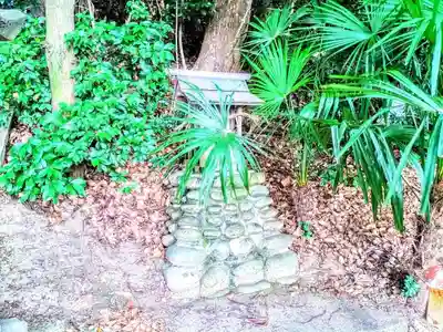 七社神社（半月七社神社）の末社・摂社