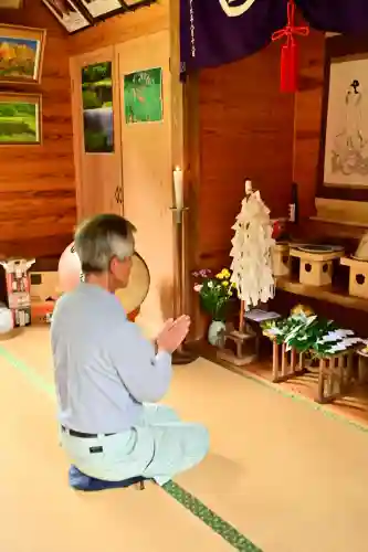 郡殿の池弁財天社(新潟県)