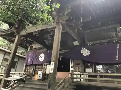 極楽寺の本殿・本堂