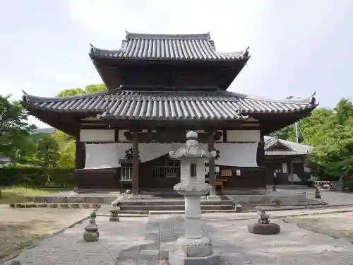 戒壇院の本殿・本堂