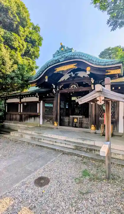 白金氷川神社の本殿・本堂