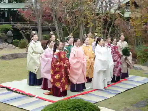 題経寺（柴又帝釈天）の{uncategorized: "未分類", other: "その他", undefined: "問題あり", building: "その他建物", grave: "お墓", sacred_gate: "鳥居", guardian: "狛犬", statue: "像", buddha: "仏像", history: "歴史", nature: "自然", garden: "庭園", animal: "動物", pagoda: "塔", temizu: "手水舎", mountain_gate: "山門・神門", sanctuary: "本殿・本堂", subordinate: "末社・摂社", art: "芸術", scenery: "景色", jizo: "地蔵", ema: "絵馬", goshuin: "御朱印", omikuji: "おみくじ", items: "授与品その他", amulet: "お守り", goshuincho: "御朱印帳", eats: "食事", festival: "お祭り", votive_dance: "神楽", shichigosan: "七五三参", wedding: "結婚式", experience: "体験その他", initially: "初詣", around: "周辺", anti_infection: "感染症対策"}