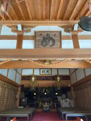 目の霊山　油山寺の本殿・本堂