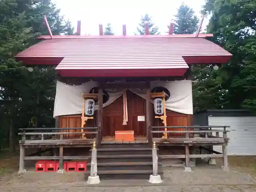 豊滝神社の本殿・本堂