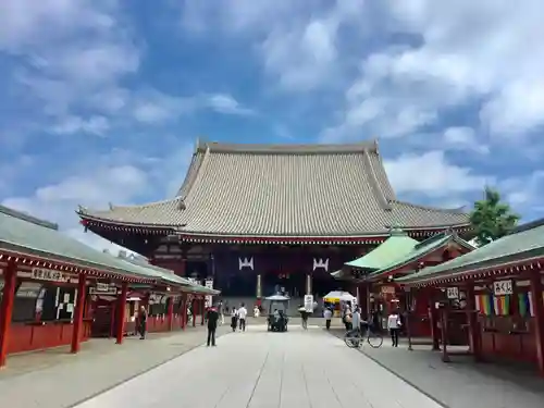 浅草寺の本殿・本堂