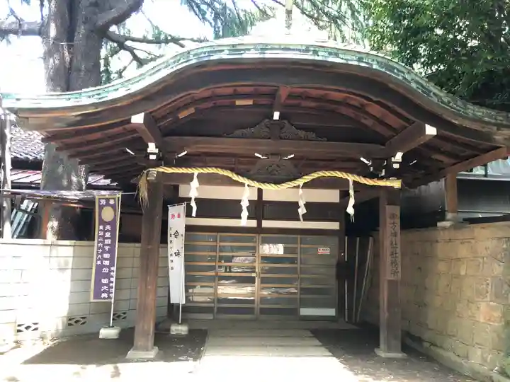 諏方神社の本殿・本堂