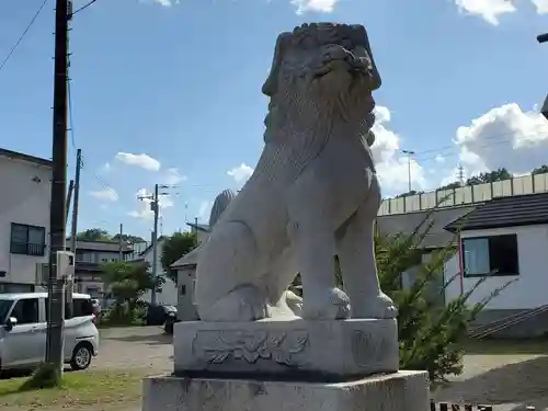 潮見ヶ岡神社の狛犬