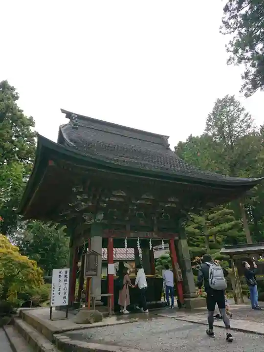 北口本宮冨士浅間神社の手水舎
