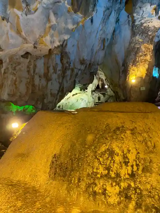 岩山大明神(岡山県)