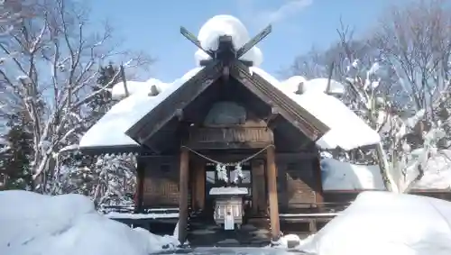 新十津川神社の本殿