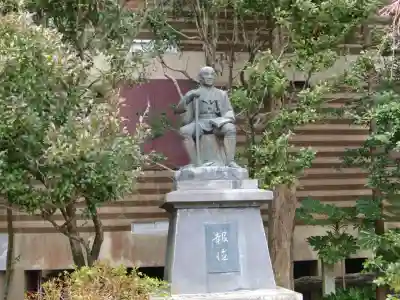 今市報徳二宮神社の像
