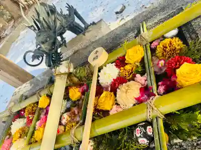 正一位 若草稲荷神社の{uncategorized: "未分類", other: "その他", undefined: "問題あり", building: "その他建物", grave: "お墓", sacred_gate: "鳥居", guardian: "狛犬", statue: "像", buddha: "仏像", history: "歴史", nature: "自然", garden: "庭園", animal: "動物", pagoda: "塔", temizu: "手水舎", mountain_gate: "山門・神門", sanctuary: "本殿・本堂", subordinate: "末社・摂社", art: "芸術", scenery: "景色", jizo: "地蔵", ema: "絵馬", goshuin: "御朱印", omikuji: "おみくじ", items: "授与品その他", amulet: "お守り", goshuincho: "御朱印帳", eats: "食事", festival: "お祭り", votive_dance: "神楽", shichigosan: "七五三参", wedding: "結婚式", experience: "体験その他", initially: "初詣", around: "周辺", anti_infection: "感染症対策"}