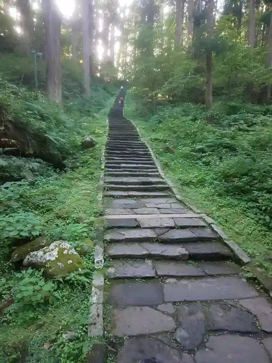 出羽神社(出羽三山神社)~三神合祭殿~のその他建物