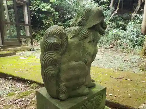 上堂神社の狛犬