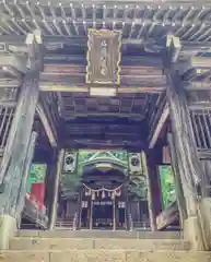 山﨑八幡宮の山門