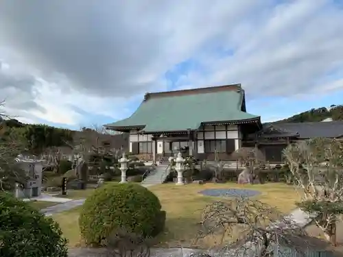 西養寺の本殿・本堂