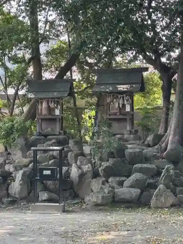 六所神社の{uncategorized: "未分類", other: "その他", undefined: "問題あり", building: "その他建物", grave: "お墓", sacred_gate: "鳥居", guardian: "狛犬", statue: "像", buddha: "仏像", history: "歴史", nature: "自然", garden: "庭園", animal: "動物", pagoda: "塔", temizu: "手水舎", mountain_gate: "山門・神門", sanctuary: "本殿・本堂", subordinate: "末社・摂社", art: "芸術", scenery: "景色", jizo: "地蔵", ema: "絵馬", goshuin: "御朱印", omikuji: "おみくじ", items: "授与品その他", amulet: "お守り", goshuincho: "御朱印帳", eats: "食事", festival: "お祭り", votive_dance: "神楽", shichigosan: "七五三参", wedding: "結婚式", experience: "体験その他", initially: "初詣", around: "周辺", anti_infection: "感染症対策"}