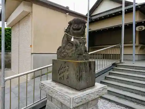 諏訪神社の狛犬