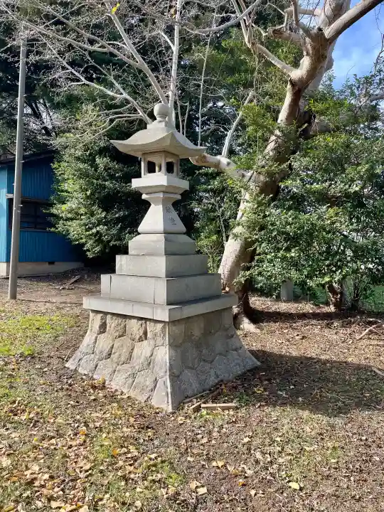 紙敷胡録神社の{uncategorized: "未分類", other: "その他", undefined: "問題あり", building: "その他建物", grave: "お墓", sacred_gate: "鳥居", guardian: "狛犬", statue: "像", buddha: "仏像", history: "歴史", nature: "自然", garden: "庭園", animal: "動物", pagoda: "塔", temizu: "手水舎", mountain_gate: "山門・神門", sanctuary: "本殿・本堂", subordinate: "末社・摂社", art: "芸術", scenery: "景色", jizo: "地蔵", ema: "絵馬", goshuin: "御朱印", omikuji: "おみくじ", items: "授与品その他", amulet: "お守り", goshuincho: "御朱印帳", eats: "食事", festival: "お祭り", votive_dance: "神楽", shichigosan: "七五三参", wedding: "結婚式", experience: "体験その他", initially: "初詣", around: "周辺", anti_infection: "感染症対策"}