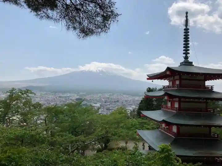 新倉富士浅間神社の景色