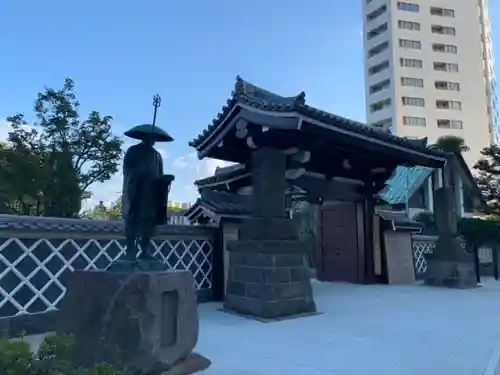 高野山東京別院の山門・神門