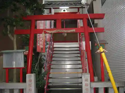 袖摺稲荷神社の鳥居