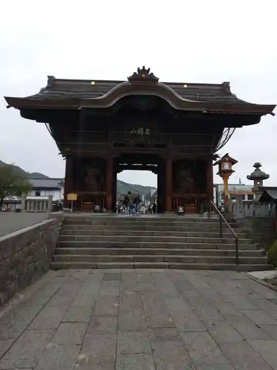 善光寺の山門・神門
