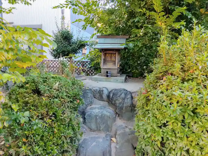 白山社の末社・摂社