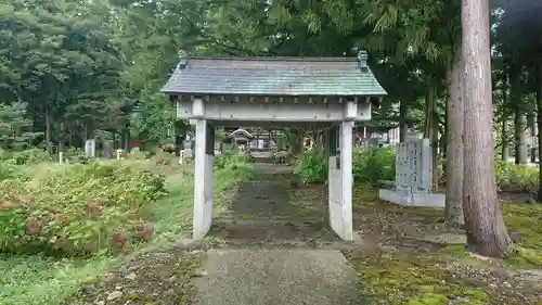 永林寺の山門