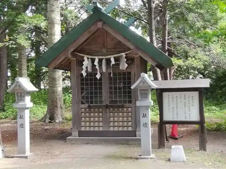 信濃神社の末社・摂社