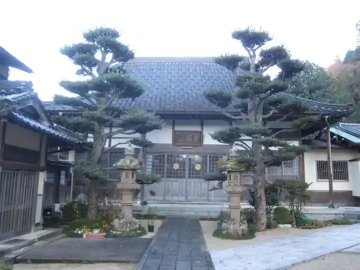 吉祥寺の本殿・本堂