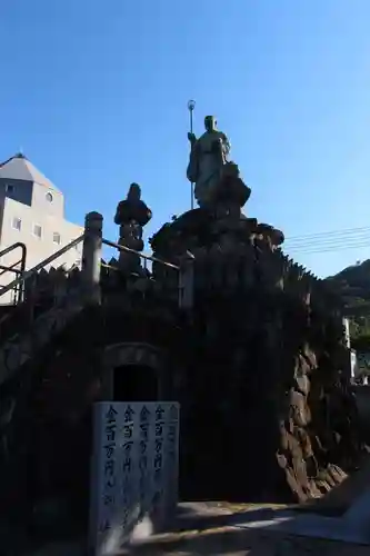 善通寺の像