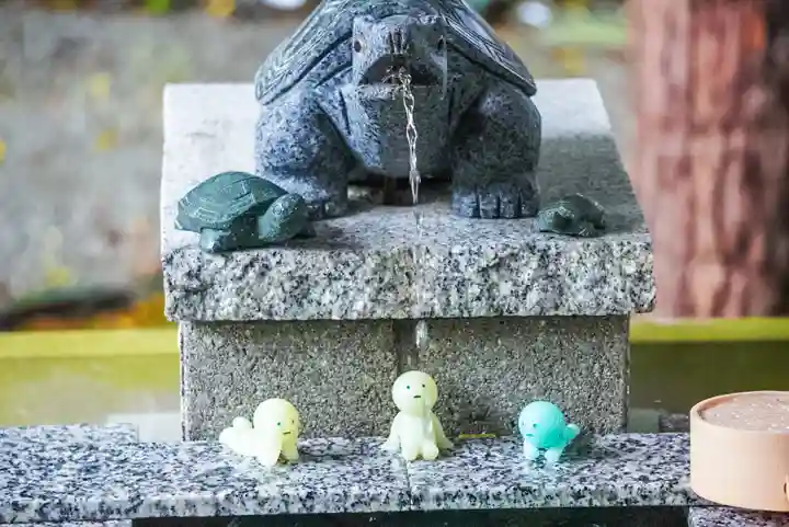 尻岸内八幡神社の手水舎