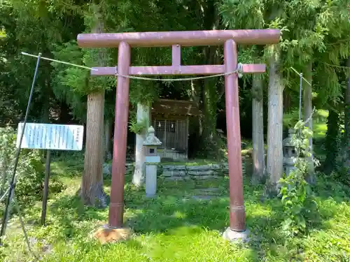 安智羅神社(松尾古城跡)の鳥居