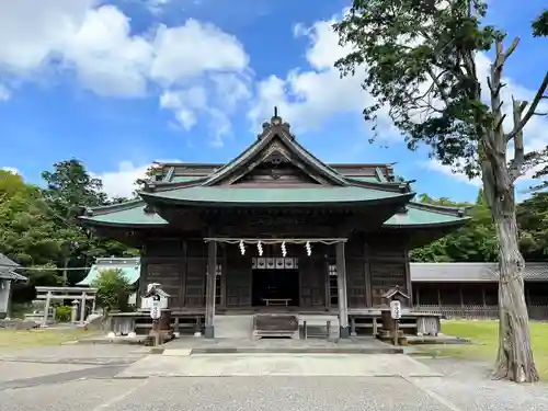 鶴谷八幡宮の本殿・本堂