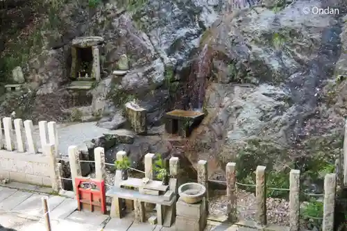 満願滝弁財天(大阪府)