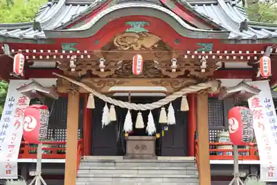 山中諏訪神社(山梨県)