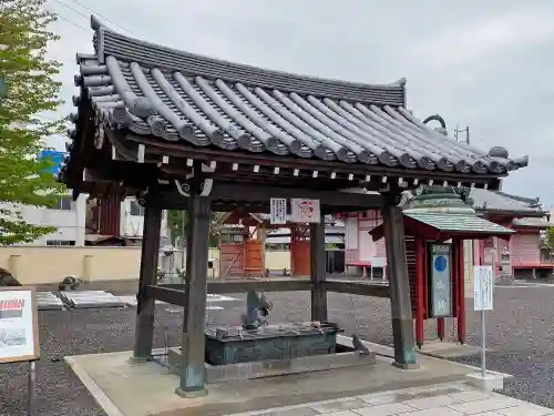 津観音の手水舎