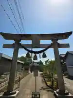 道神社の{uncategorized: "未分類", other: "その他", undefined: "問題あり", building: "その他建物", grave: "お墓", sacred_gate: "鳥居", guardian: "狛犬", statue: "像", buddha: "仏像", history: "歴史", nature: "自然", garden: "庭園", animal: "動物", pagoda: "塔", temizu: "手水舎", mountain_gate: "山門・神門", sanctuary: "本殿・本堂", subordinate: "末社・摂社", art: "芸術", scenery: "景色", jizo: "地蔵", ema: "絵馬", goshuin: "御朱印", omikuji: "おみくじ", items: "授与品その他", amulet: "お守り", goshuincho: "御朱印帳", eats: "食事", festival: "お祭り", votive_dance: "神楽", shichigosan: "七五三参", wedding: "結婚式", experience: "体験その他", initially: "初詣", around: "周辺", anti_infection: "感染症対策"}