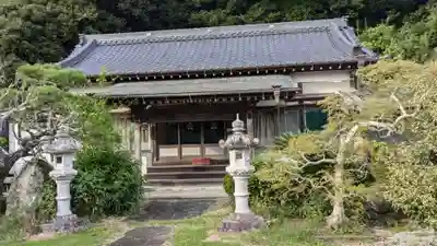 安養寺の本殿・本堂