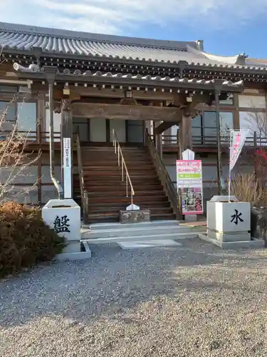 観音寺の本殿