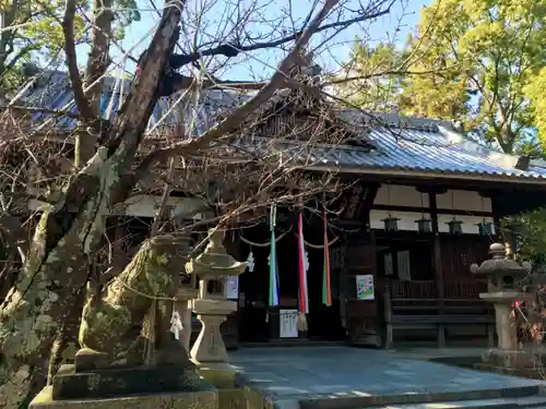 大津神社の本殿